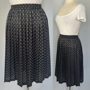 Vintage Midi Skirt Size 10P 10 Petite Black White Pleated A Line Minimal Retro